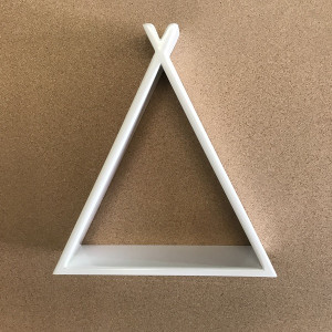 3 Wooden Triangles B0335